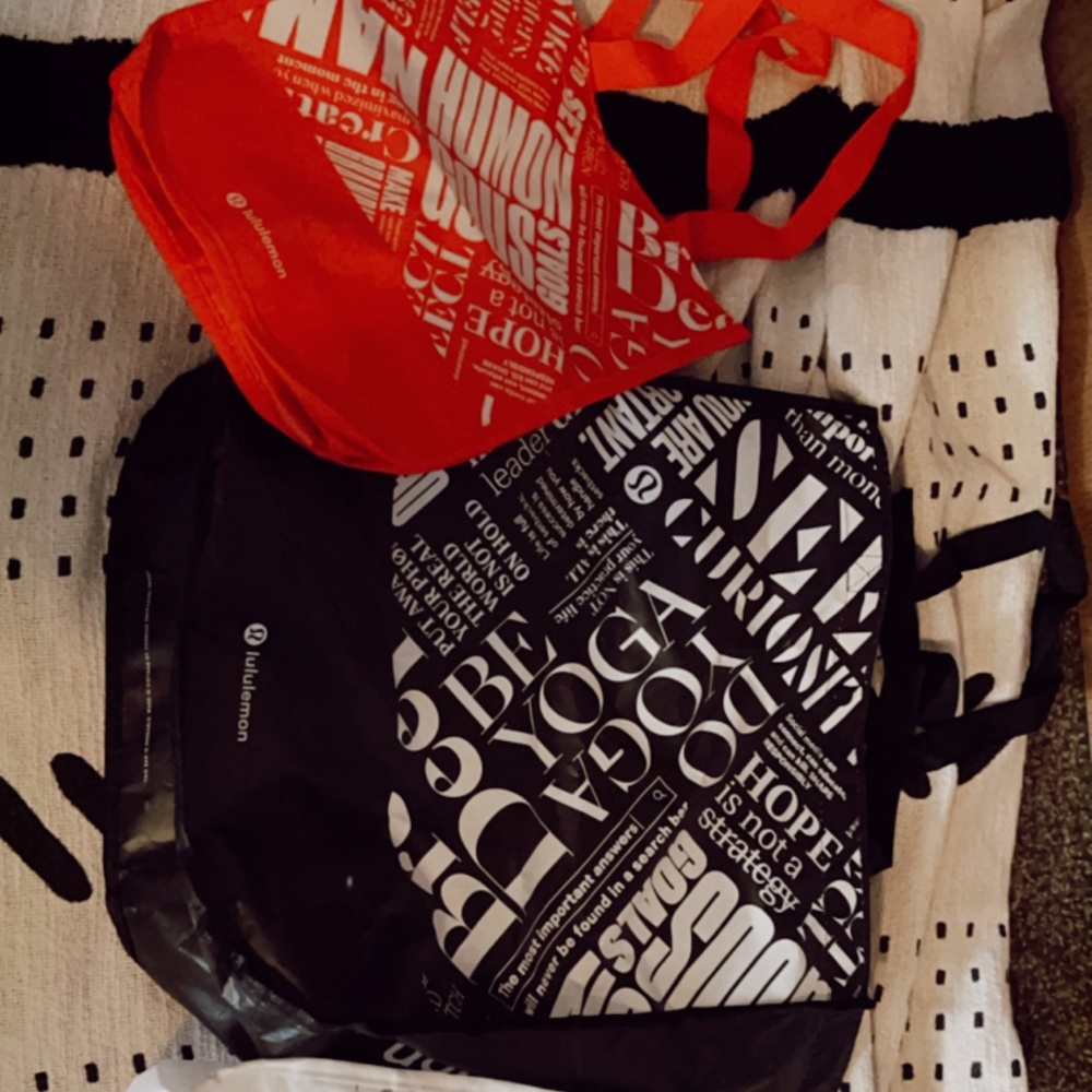 3 lululemon bags - Picture 2 of 3